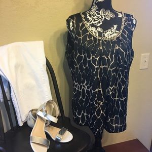 👁️3/$15 LG GOLD & BLACK CHAIN NECK SLEEVELESS STUNNER TOP